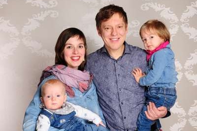 Anne-Sophie und Michael Köhler mit Lia-Deborah und Jannis